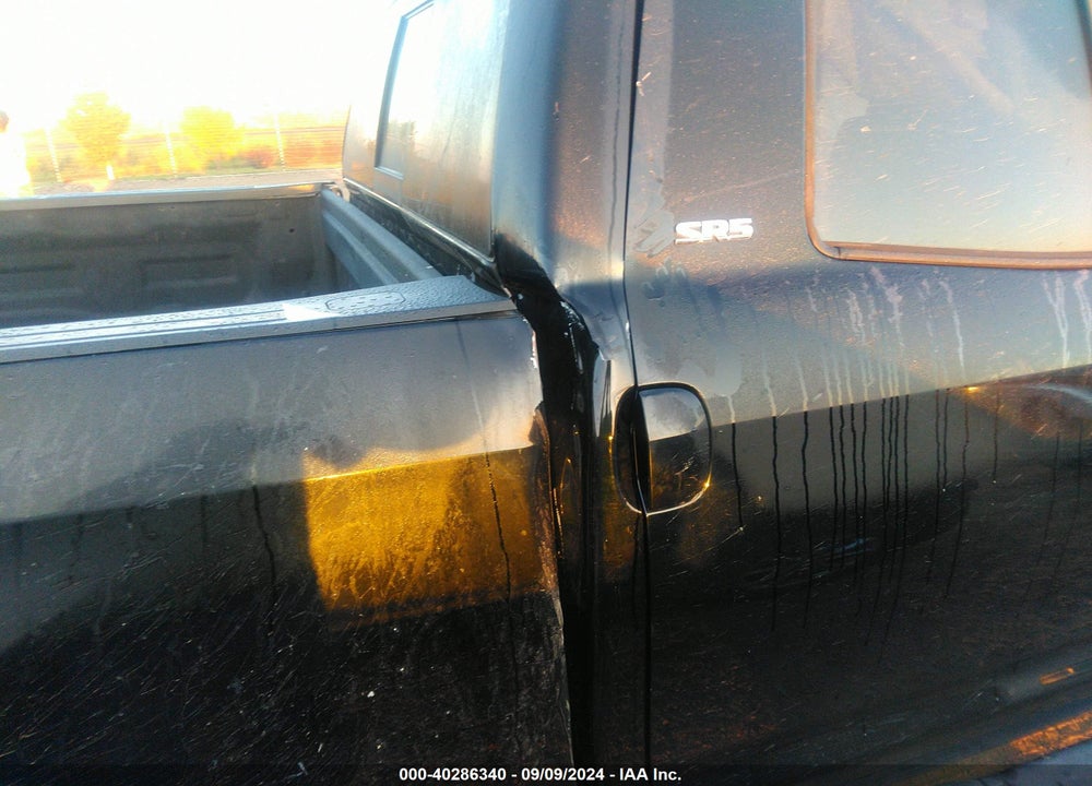 2014 TOYOTA TUNDRA SR5 5.7L V8 VIN: 5TFUW5F14EX394405