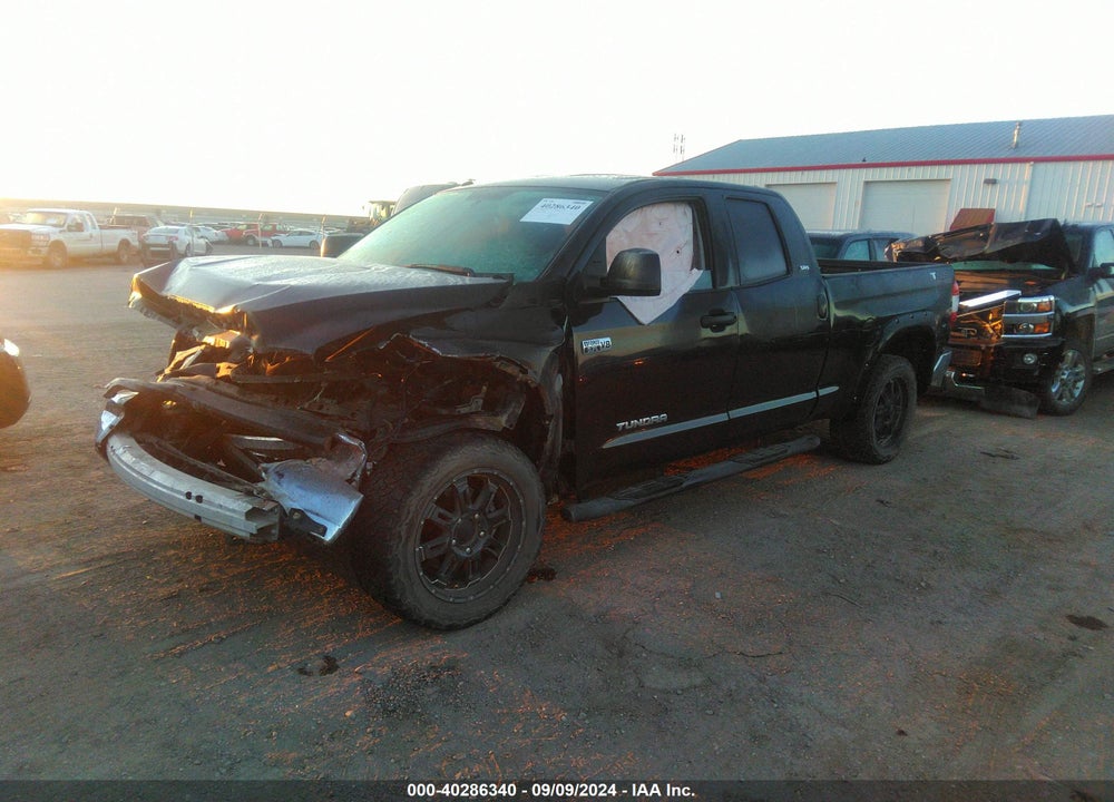 2014 TOYOTA TUNDRA SR5 5.7L V8 VIN: 5TFUW5F14EX394405