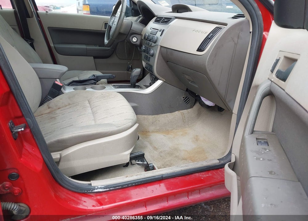 2010 FORD FOCUS SE VIN: 1FAHP3FNXAW151466