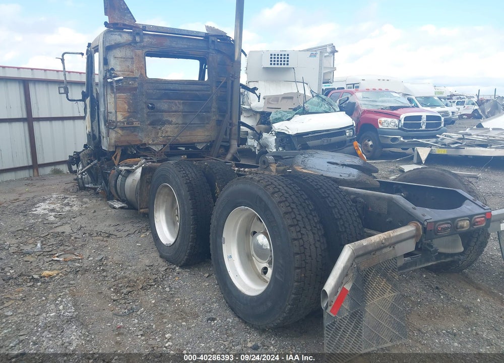 2019 VOLVO VNR VIN: 4V4WC9EH4KN233328