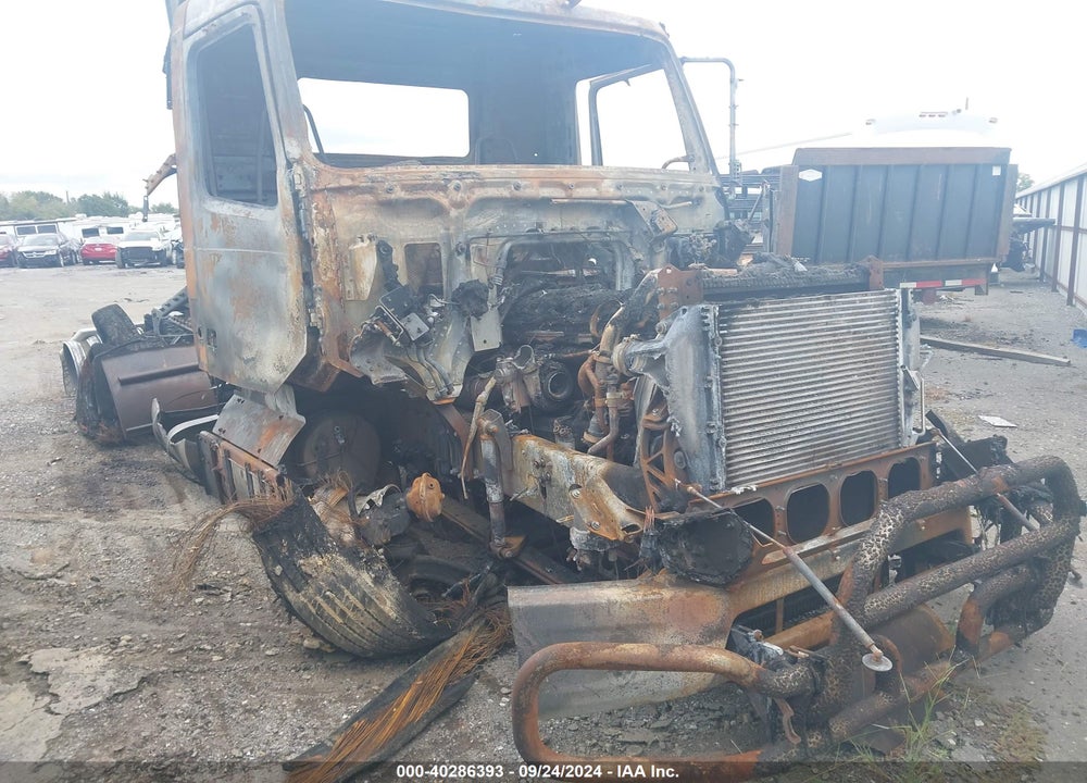 2019 VOLVO VNR VIN: 4V4WC9EH4KN233328