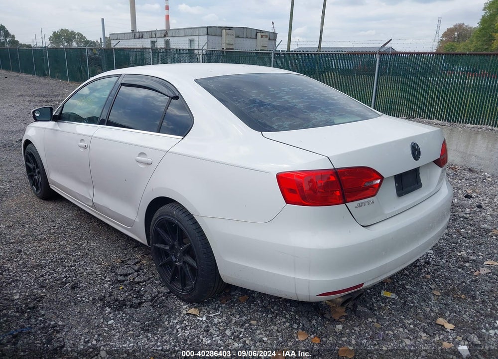 2013 VOLKSWAGEN JETTA SE VIN: 3VWDX7AJ3DM371747