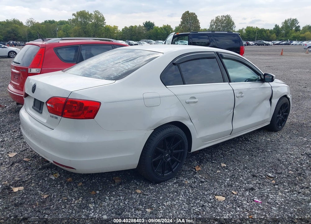 2013 VOLKSWAGEN JETTA SE VIN: 3VWDX7AJ3DM371747
