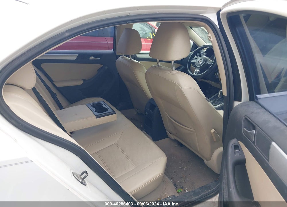 2013 VOLKSWAGEN JETTA SE VIN: 3VWDX7AJ3DM371747