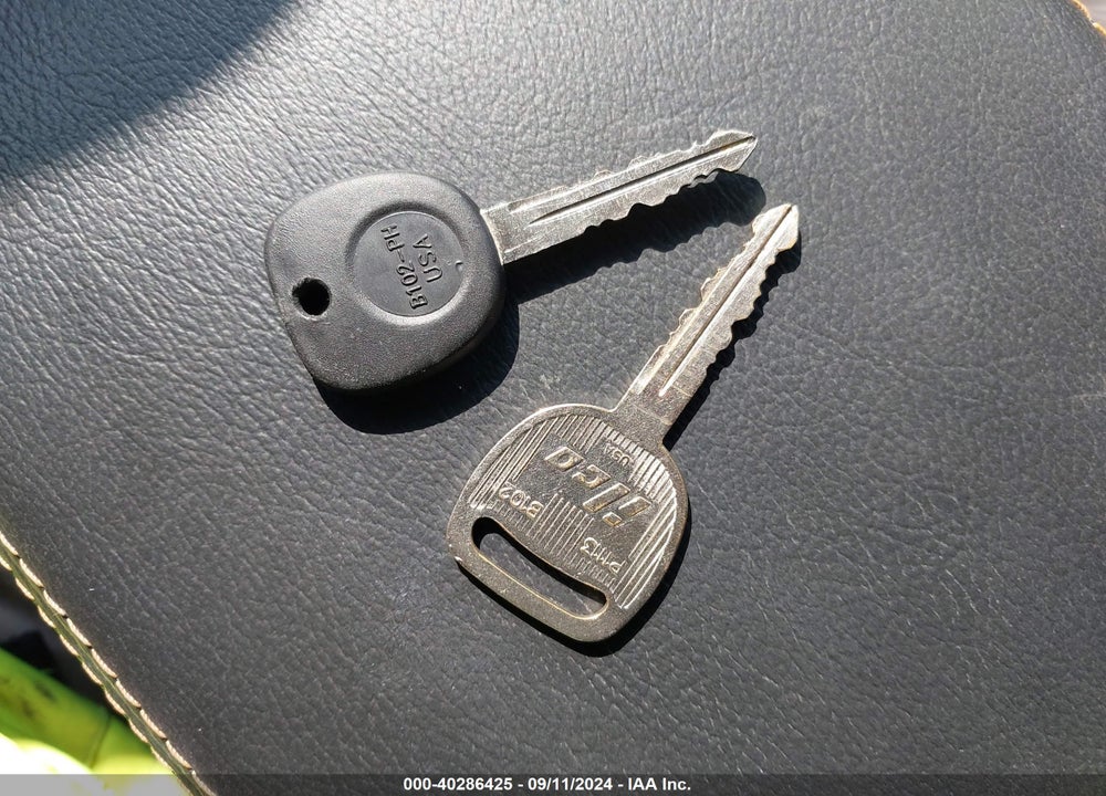 1999 CHEVROLET SILVERADO 1500 VIN: 1GCEC19W3XZ133061