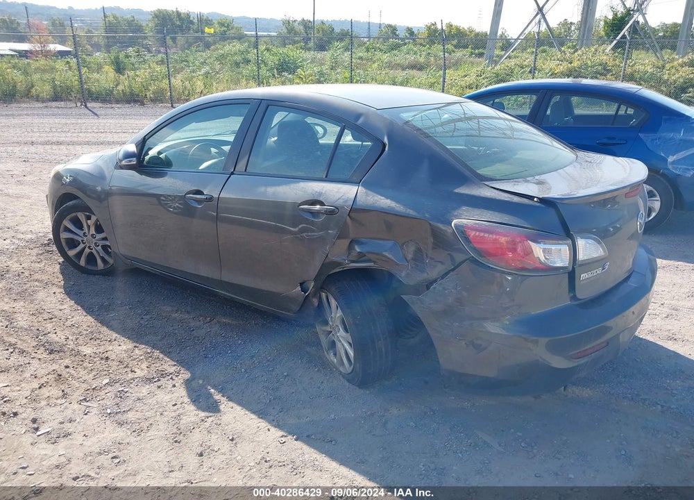 2010 MAZDA 3 S SPORT VIN: JM1BL1S60A1227837