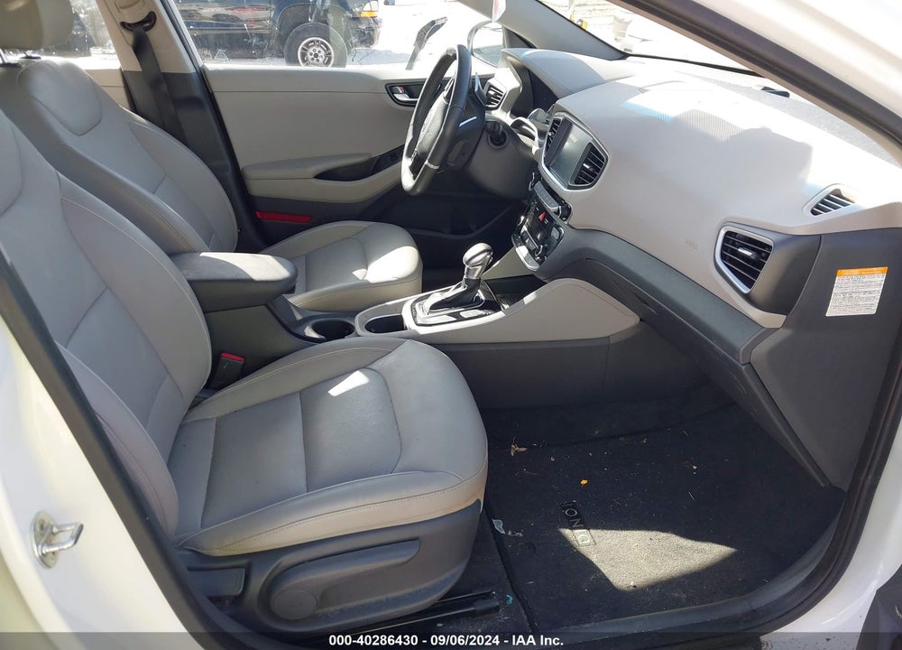 2019 HYUNDAI IONIQ HYBRID LIMITED VIN: KMHC05LC7KU137038