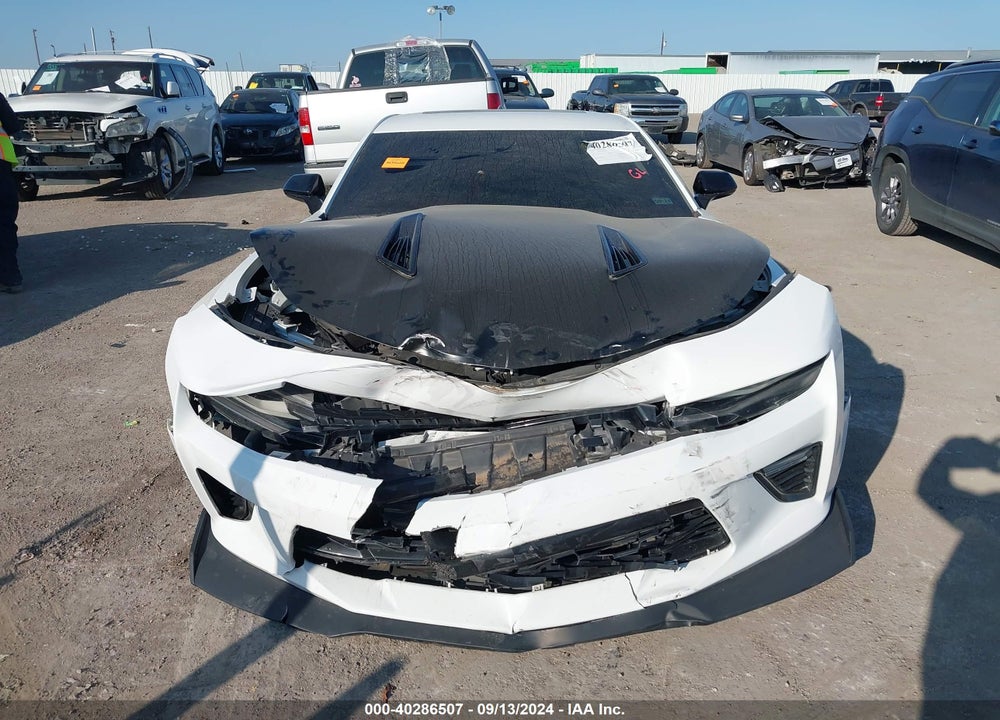 2017 CHEVROLET CAMARO 2SS VIN: 1G1FG1R7XH0142842