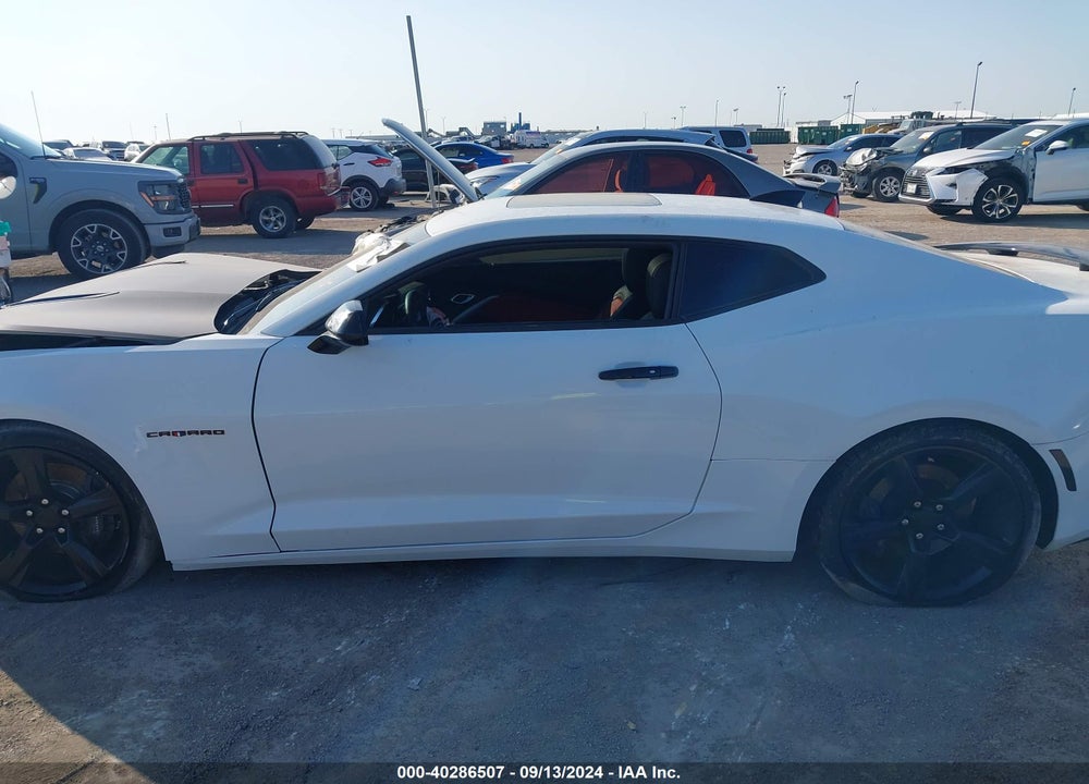 2017 CHEVROLET CAMARO 2SS VIN: 1G1FG1R7XH0142842