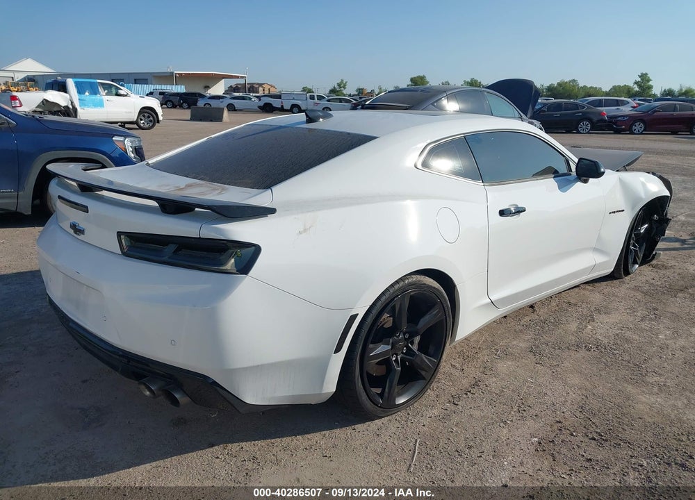 2017 CHEVROLET CAMARO 2SS VIN: 1G1FG1R7XH0142842