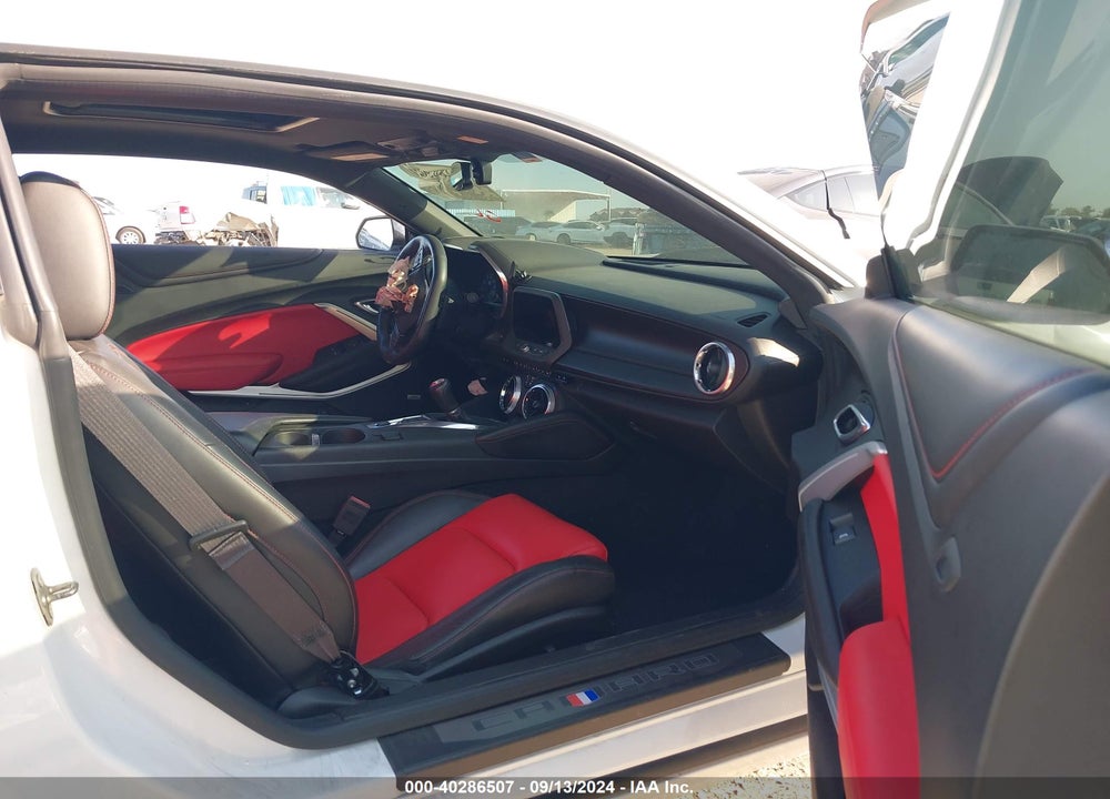 2017 CHEVROLET CAMARO 2SS VIN: 1G1FG1R7XH0142842