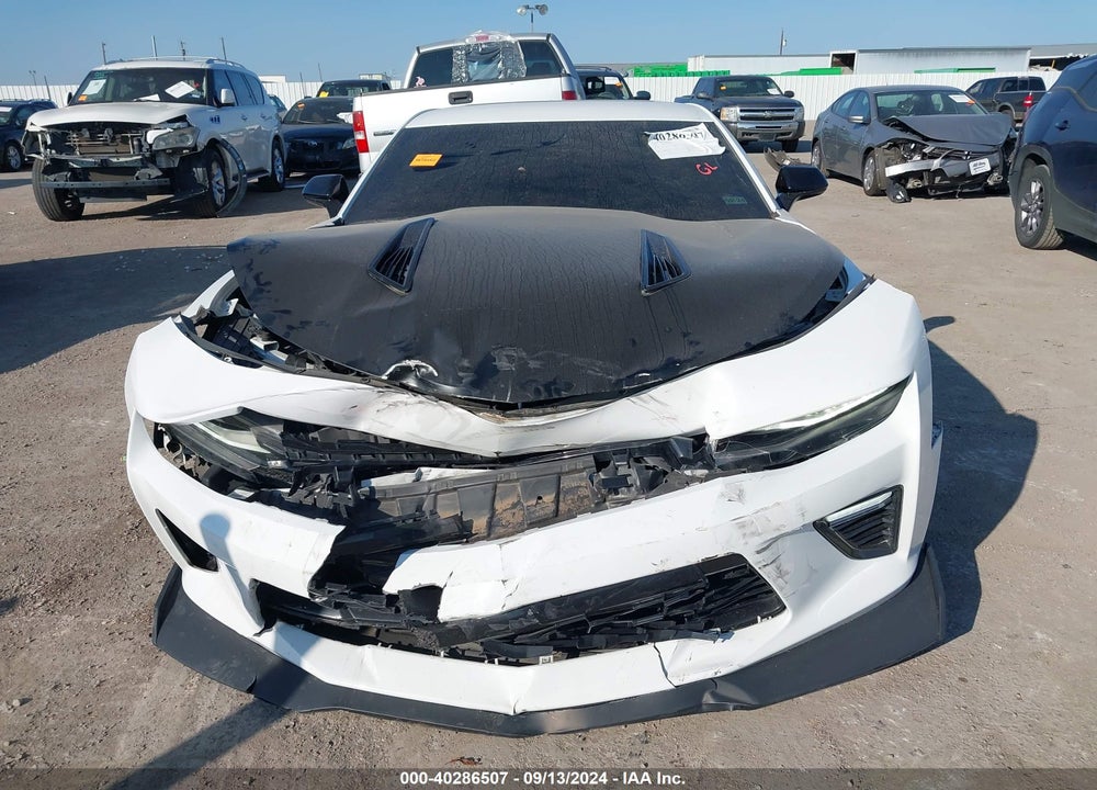 2017 CHEVROLET CAMARO 2SS VIN: 1G1FG1R7XH0142842