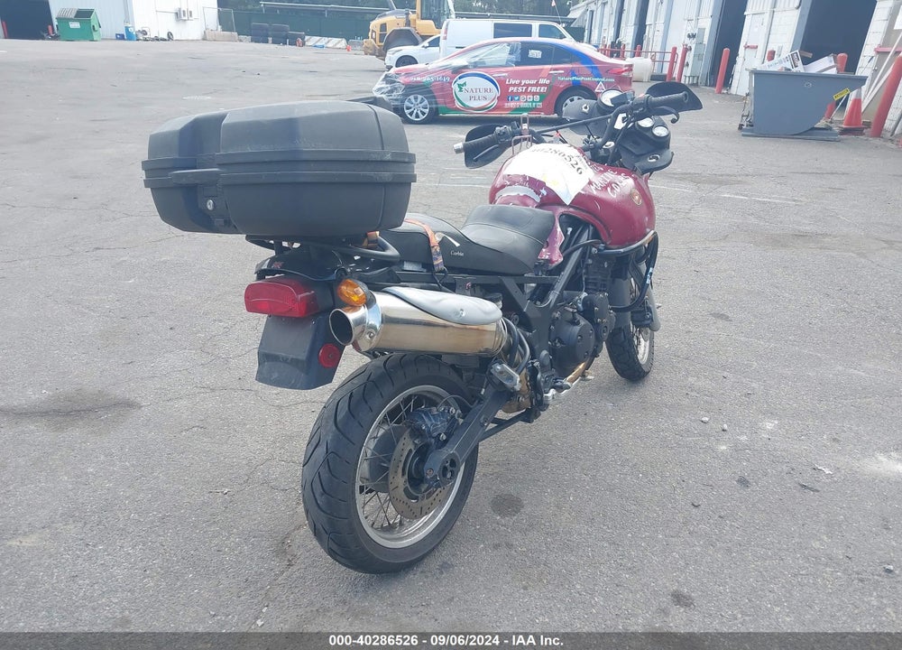 2001 TRIUMPH MOTORCYCLE TIGER VIN: SMT700FR21J135031
