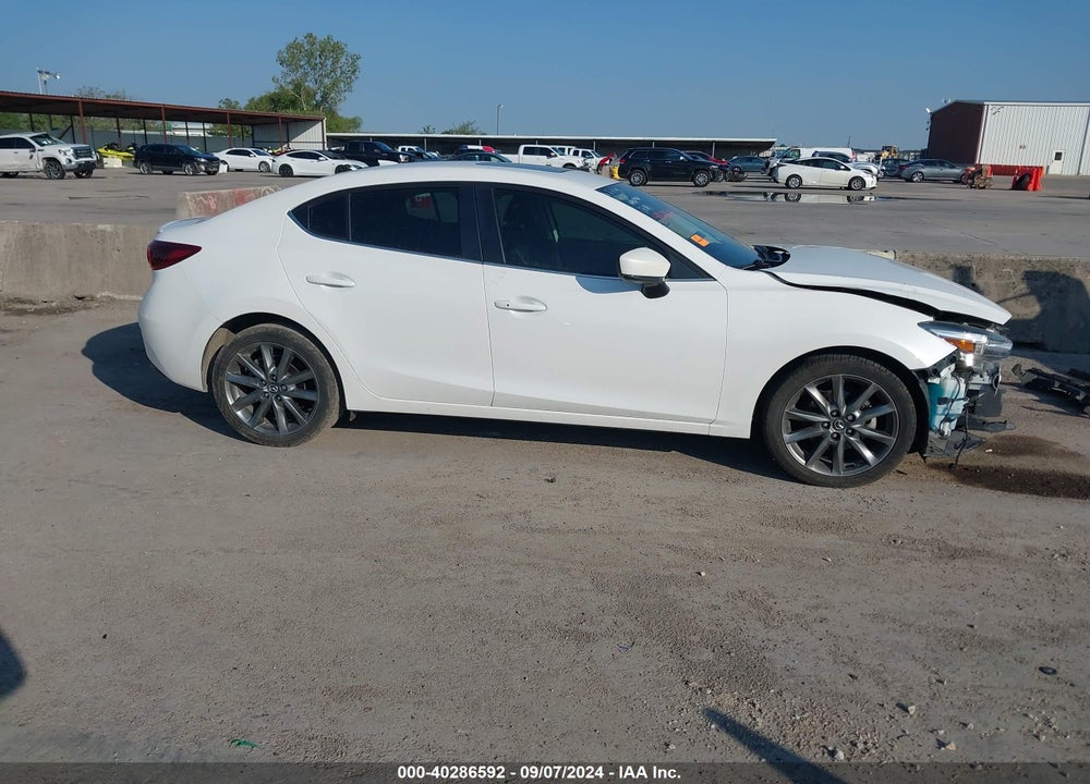2018 MAZDA 3 GRAND TOURING VIN: 3MZBN1W34JM249690