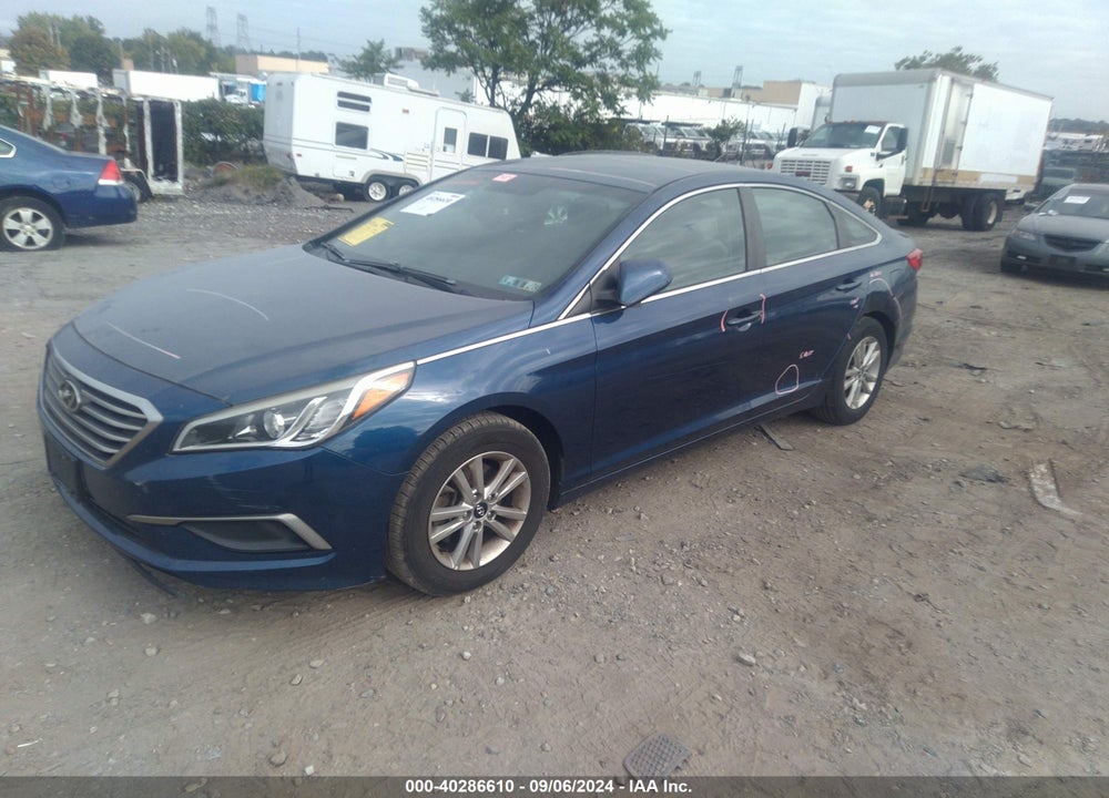 2016 HYUNDAI SONATA VIN: 5NPE24AF0GH402589