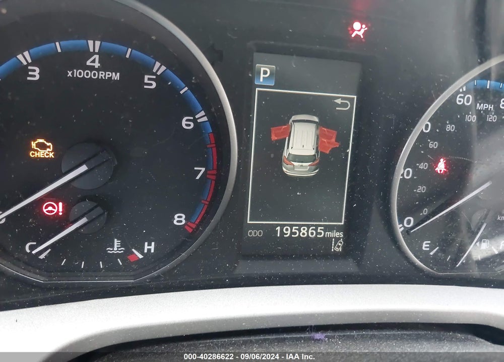 2017 TOYOTA RAV4 XLE VIN: 2T3RFREV3HW542263