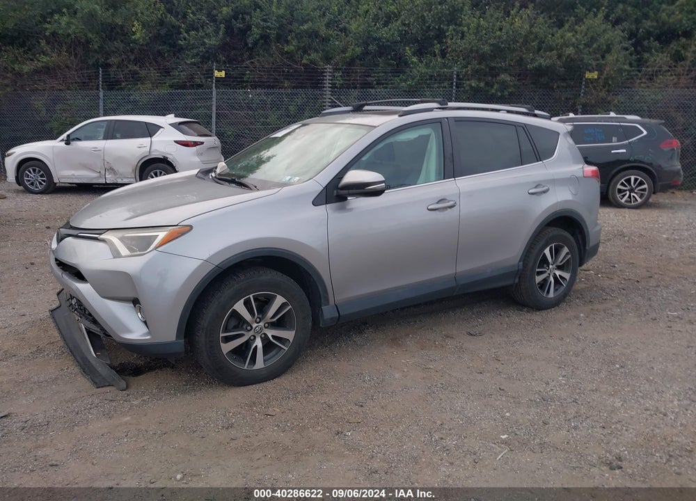 2017 TOYOTA RAV4 XLE VIN: 2T3RFREV3HW542263