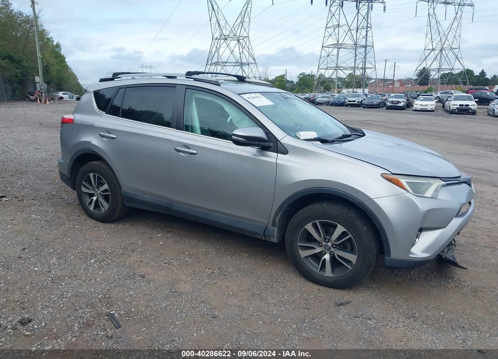 2017 TOYOTA RAV4 XLE VIN: 2T3RFREV3HW542263