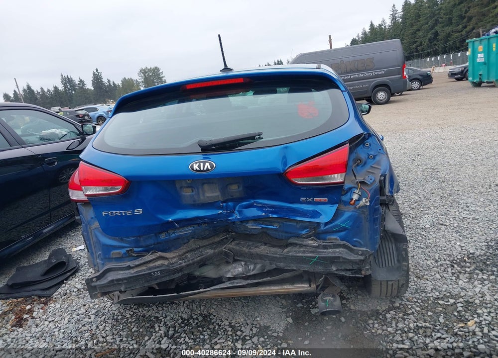 2015 KIA FORTE EX VIN: KNAFX5A84F5303685