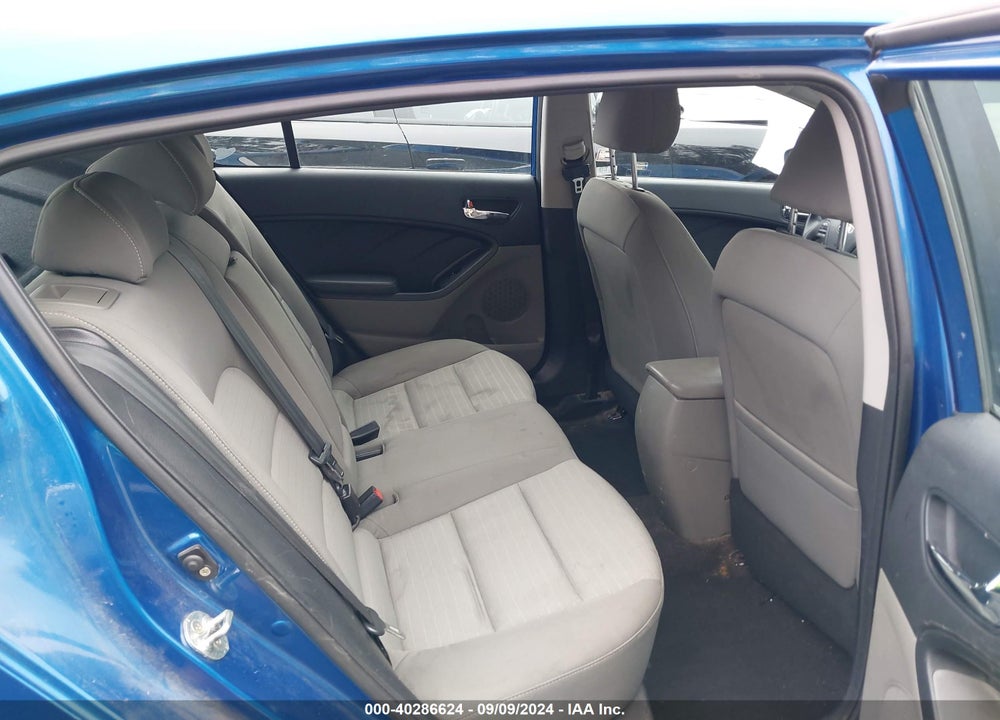 2015 KIA FORTE EX VIN: KNAFX5A84F5303685