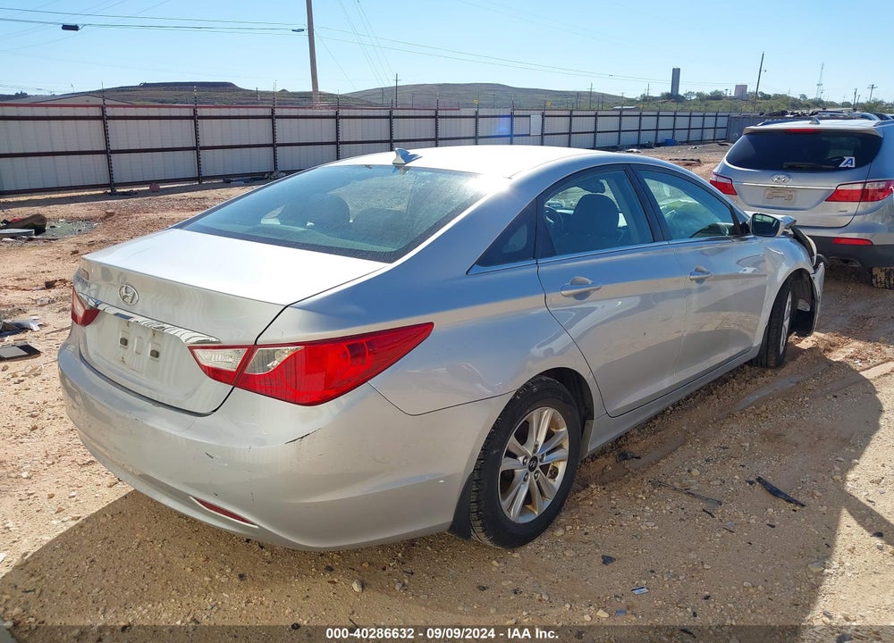 2013 HYUNDAI SONATA GLS VIN: 5NPEB4AC2DH596219