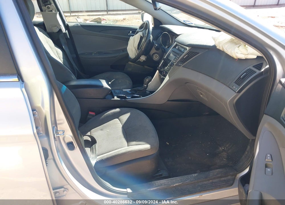2013 HYUNDAI SONATA GLS VIN: 5NPEB4AC2DH596219