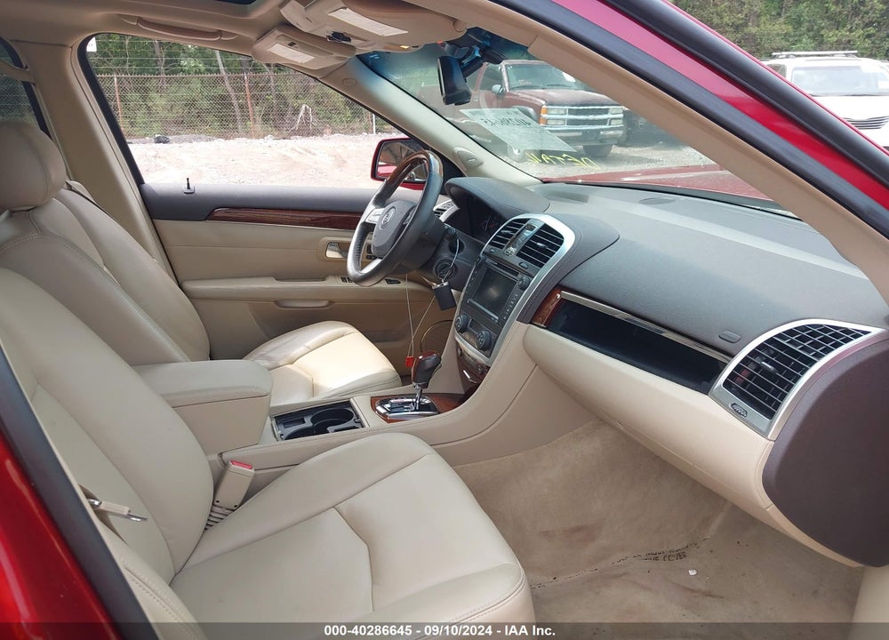 2009 CADILLAC SRX V6 VIN: 1GYEE637690112196