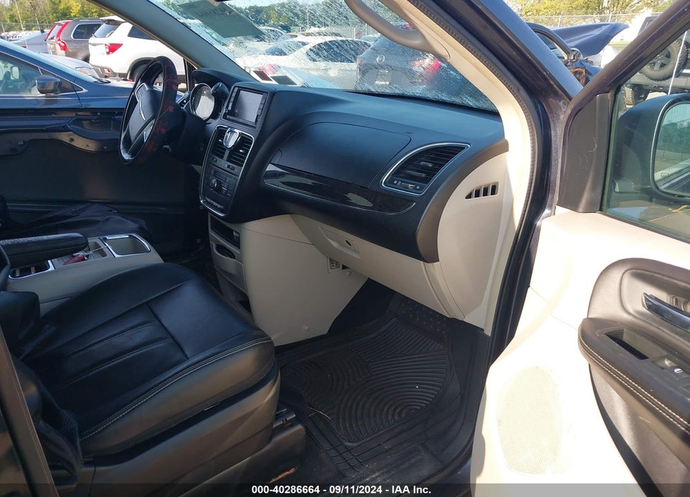 2013 CHRYSLER TOWN & COUNTRY TOURING VIN: 2C4RC1BG8DR692759
