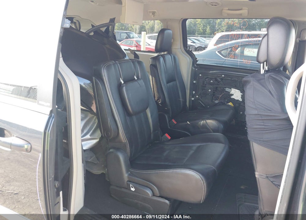 2013 CHRYSLER TOWN & COUNTRY TOURING VIN: 2C4RC1BG8DR692759