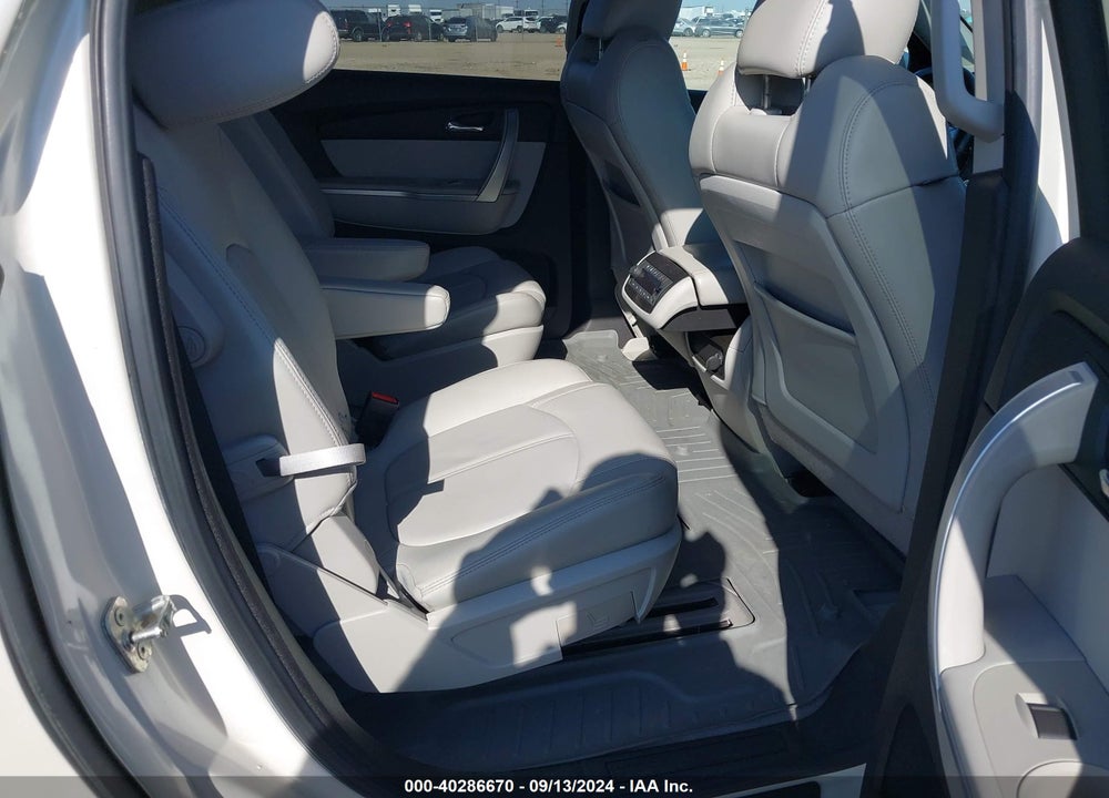 2011 GMC ACADIA SLT-1 VIN: 1GKKVRED2BJ397660