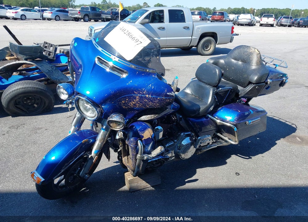 2015 HARLEY-DAVIDSON FLHTK ULTRA LIMITED VIN: 1HD1KEL18FB641313