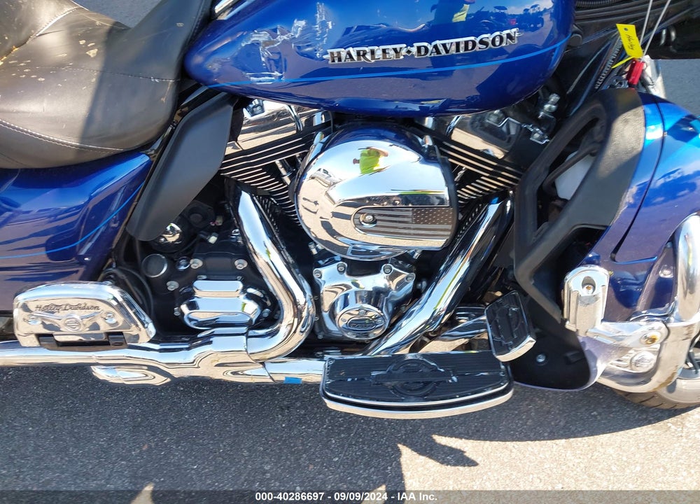 2015 HARLEY-DAVIDSON FLHTK ULTRA LIMITED VIN: 1HD1KEL18FB641313