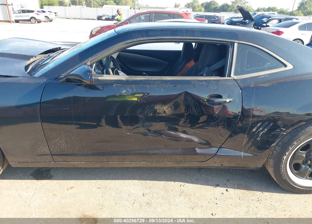2010 CHEVROLET CAMARO 1LS VIN: 2G1FE1EV2A9193306