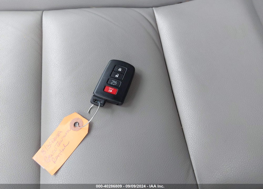 2018 TOYOTA RAV4 HYBRID LIMITED VIN: JTMDJREV9JD244506