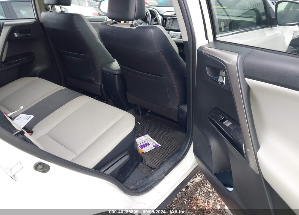 2018 TOYOTA RAV4 HYBRID LIMITED VIN: JTMDJREV9JD244506