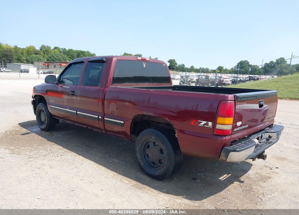 2002 CHEVROLET SILVERADO 1500 LS VIN: 2GCEK19T221342415