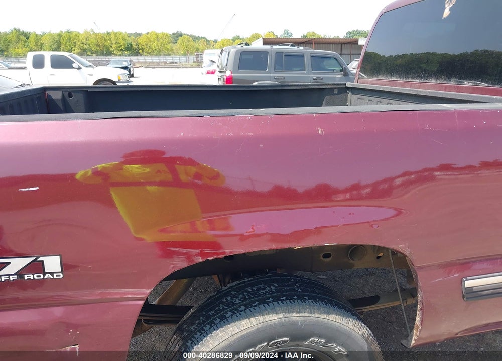 2002 CHEVROLET SILVERADO 1500 LS VIN: 2GCEK19T221342415