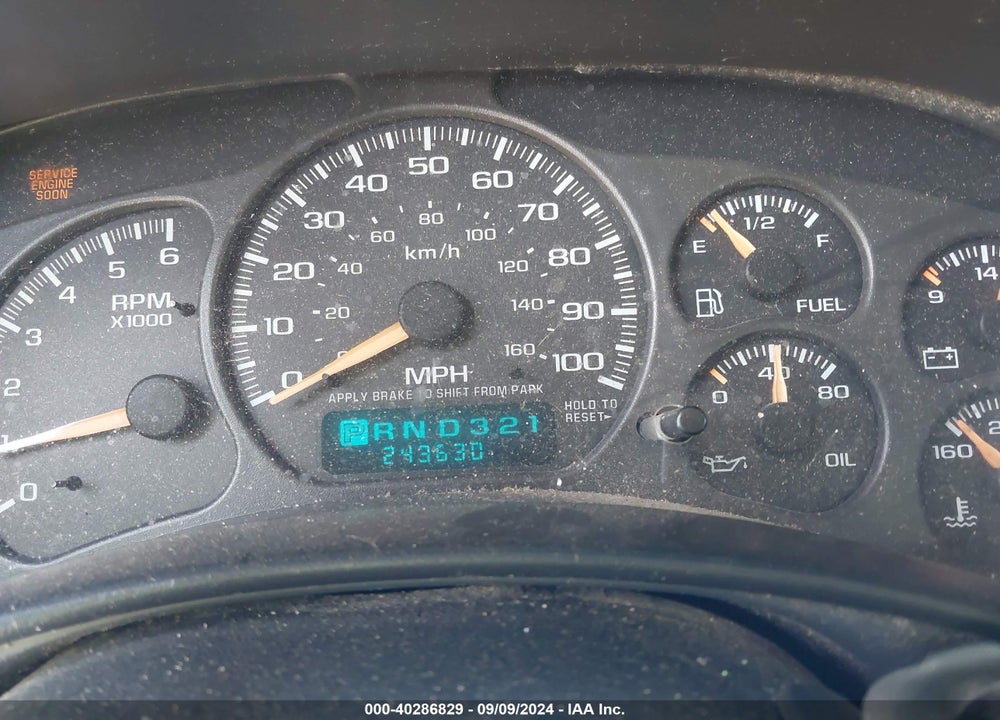 2002 CHEVROLET SILVERADO 1500 LS VIN: 2GCEK19T221342415