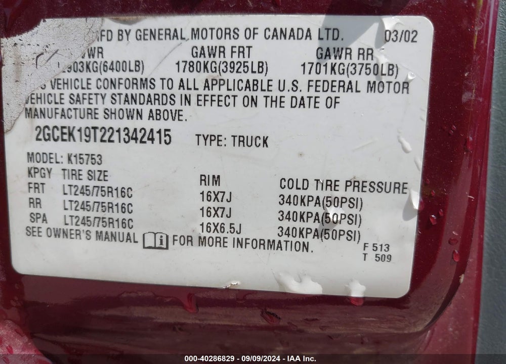 2002 CHEVROLET SILVERADO 1500 LS VIN: 2GCEK19T221342415