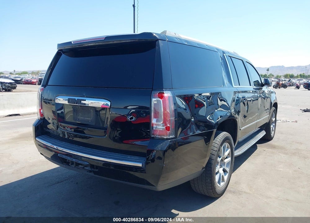 2020 GMC YUKON XL 4WD DENALI VIN: 1GKS2HKJ5LR196254