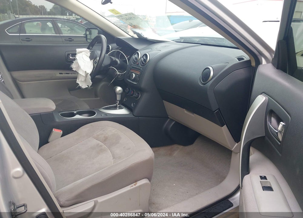 2013 NISSAN ROGUE S VIN: JN8AS5MT0DW539886