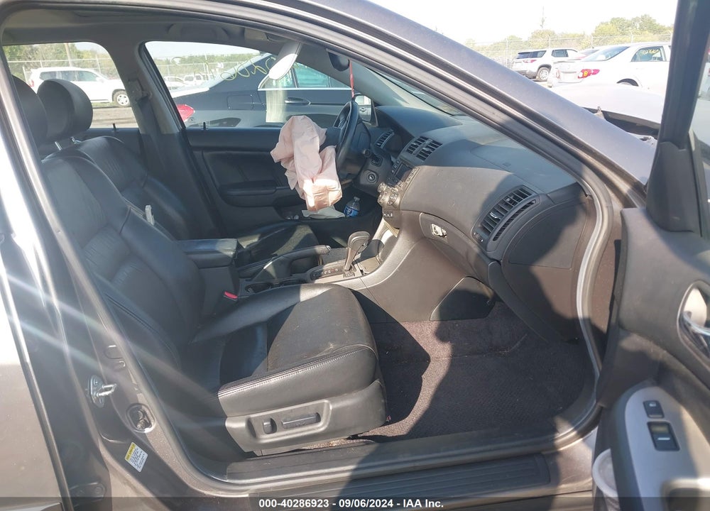 2006 HONDA ACCORD 3.0 EX VIN: 1HGCM66566A064491