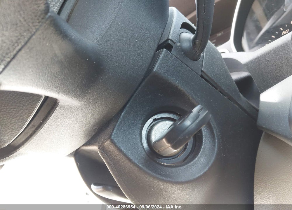 2015 FORD ESCAPE SE VIN: 1FMCU9G90FUB01160