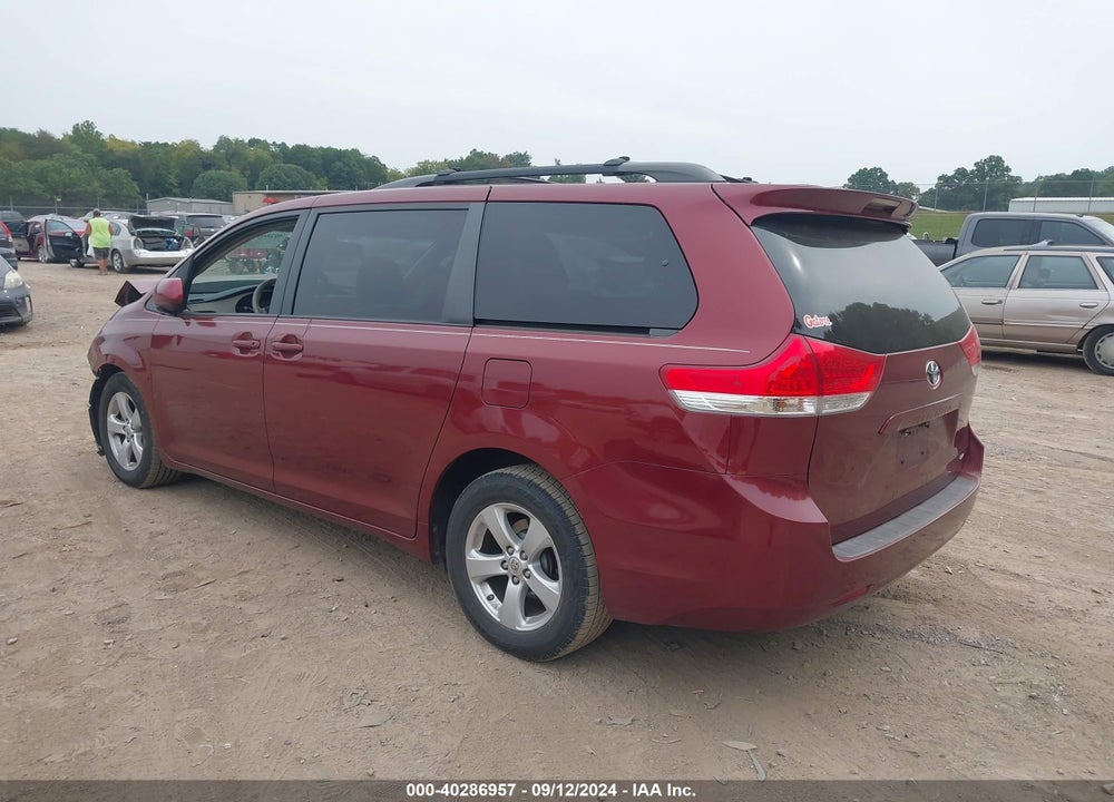 2011 TOYOTA SIENNA LE V6 VIN: 5TDKK3DC4BS066432