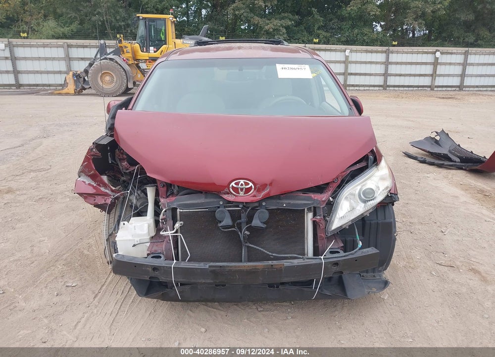 2011 TOYOTA SIENNA LE V6 VIN: 5TDKK3DC4BS066432