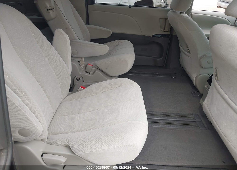 2011 TOYOTA SIENNA LE V6 VIN: 5TDKK3DC4BS066432
