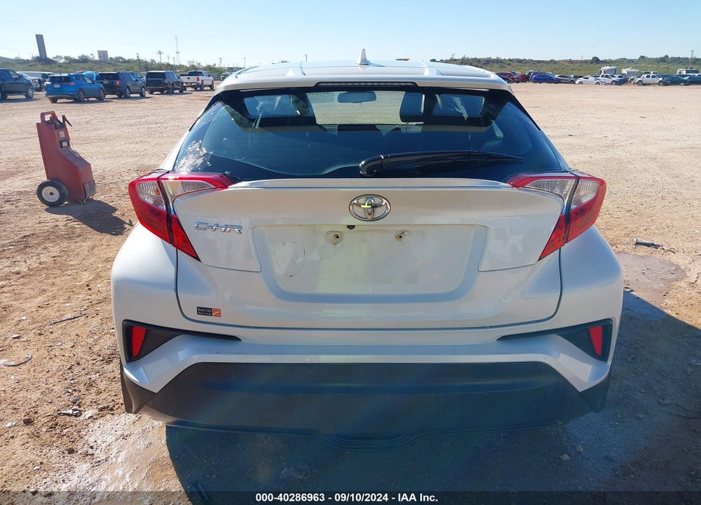 2018 TOYOTA C-HR XLE VIN: NMTKHMBX8JR012851