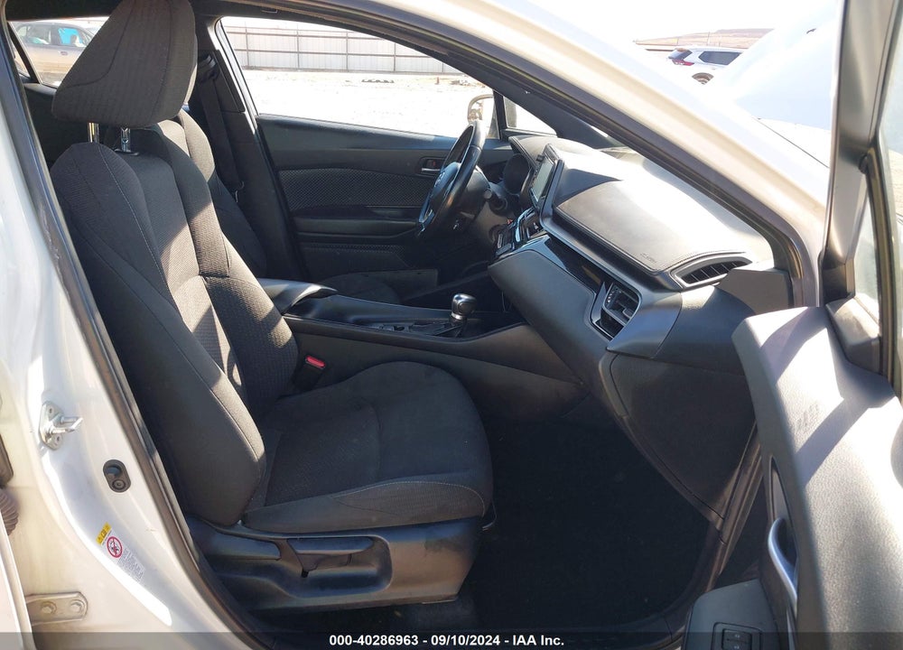 2018 TOYOTA C-HR XLE VIN: NMTKHMBX8JR012851