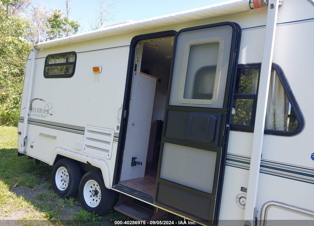 2000 FOREST RIVER SHAMROCK VIN: 4X4TFLW27YD068638