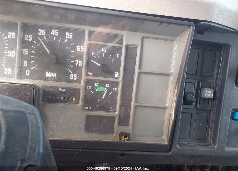 1999 INTERNATIONAL 4000 4700 VIN: 1HTSCABM8XH673915